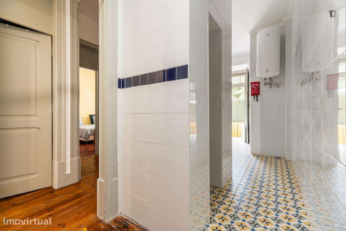 Quarto - localizado em Arroios Lisbon - Grande imagem: 3/9