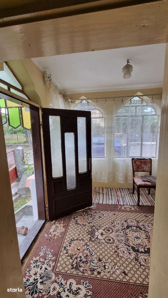 Casă de vânzare în Comuna Domnești, județul Argeș - Imagine principală: 4/17