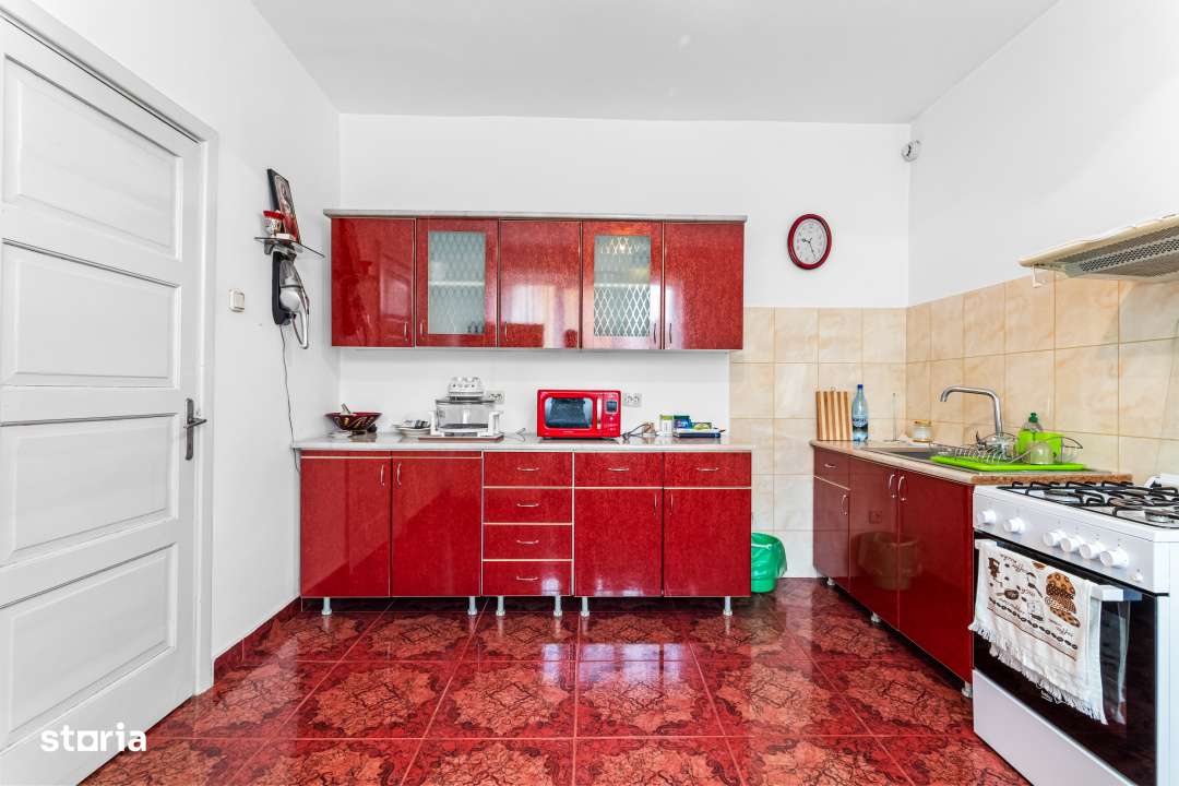 Vila tip bloc 12 camere, 2 garaje 2 boxe zona Tomis 1 Flamanda-14