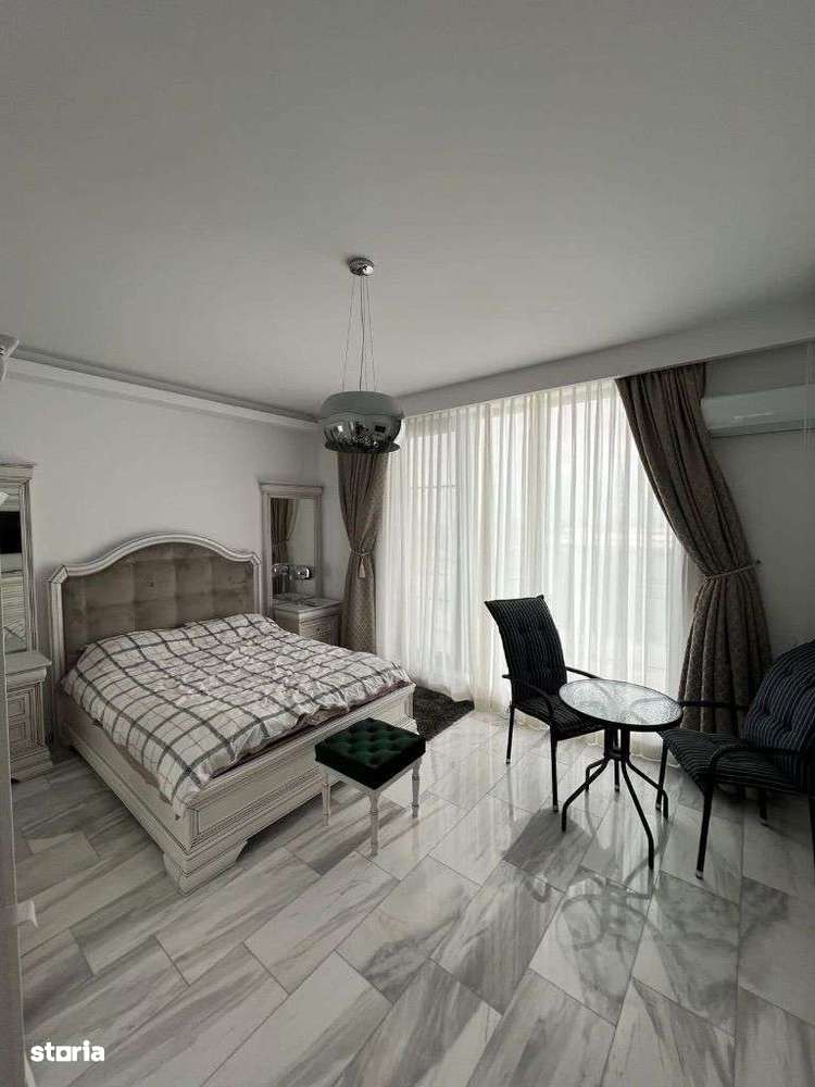 Penthouse mobilat lux , vedere frontală la mare-8