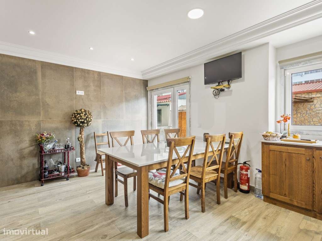 Apartamento T3 remodelado para venda no Sobral de Monte Agraço-8