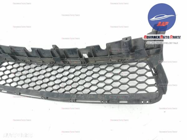 Grila inferioara Mazda 3 an 2003-2009 originala - 6