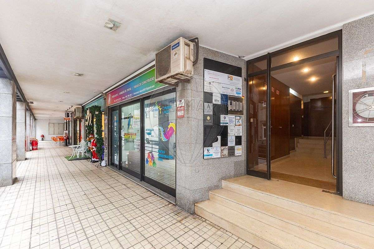 Estúdio T0 para arrendamento - Grande imagem: 2/24