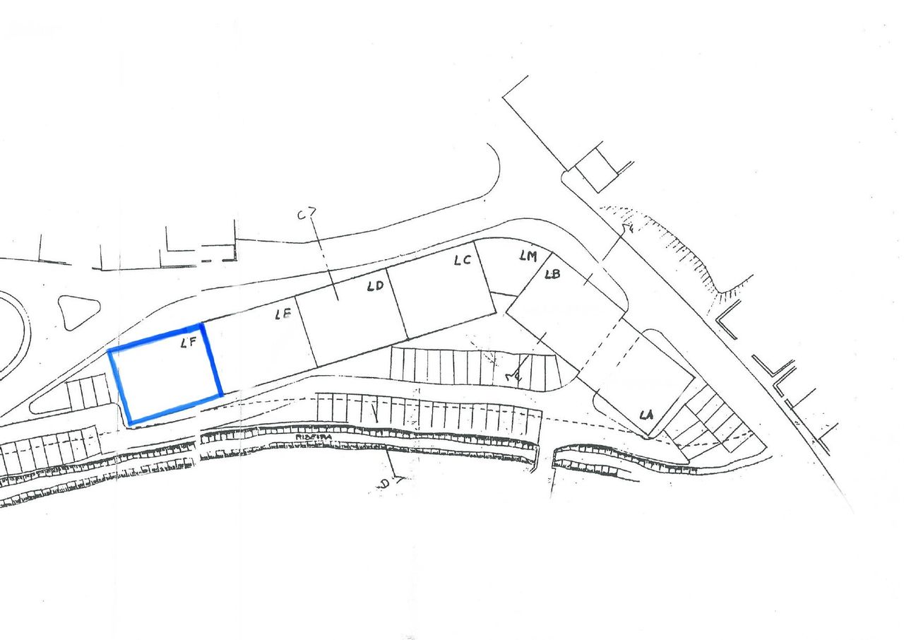 Lote de terreno urbano para construção de Prédio em Alenquer