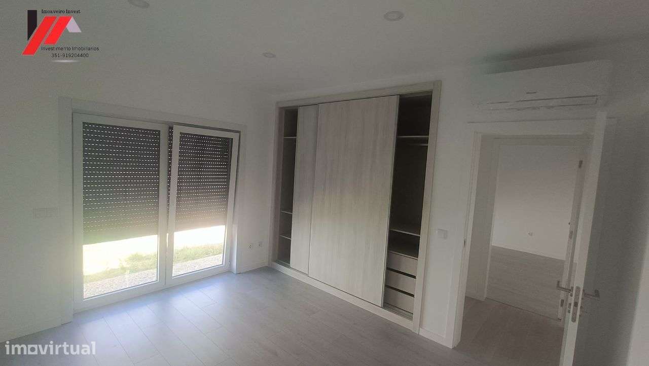 Moradia Térrea de Arquitetura Moderna - T4 - Grande imagem: 2/24