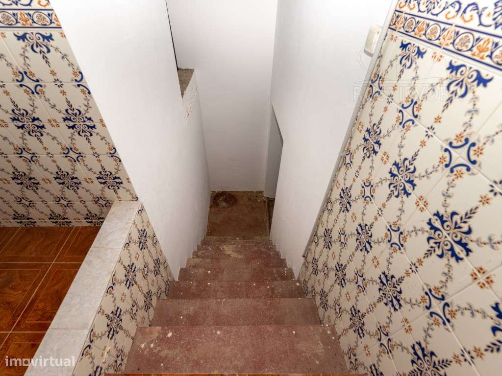 Armazém com 3 pisos - quinta - Montemor-o-Novo-21