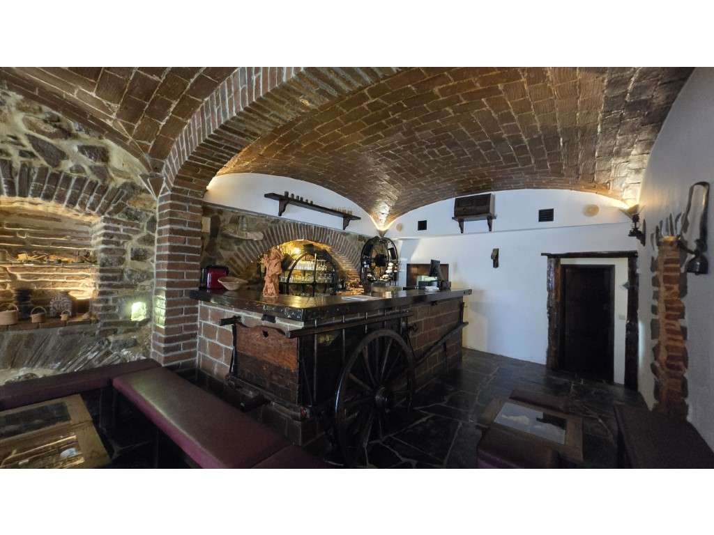 Moradia T3, com Restaurante no R/C, muito perto de Évora - Grande imagem: 5/26