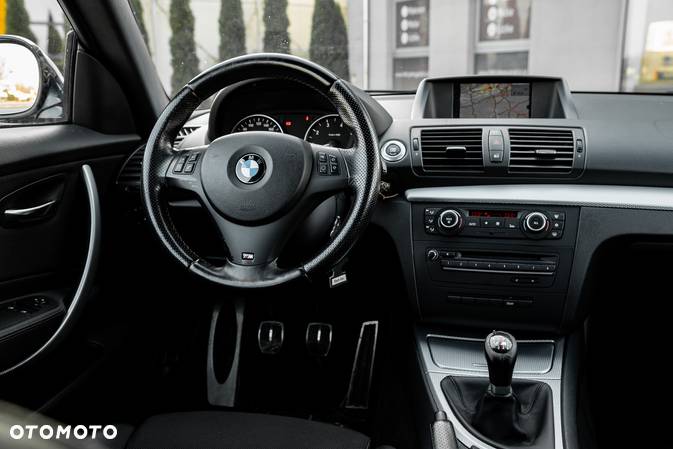 BMW Seria 1 118i Edition Sport - 37