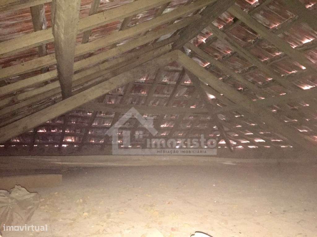 Casa de Campo T3 em Arega, Figueiró dos Vinhos-32