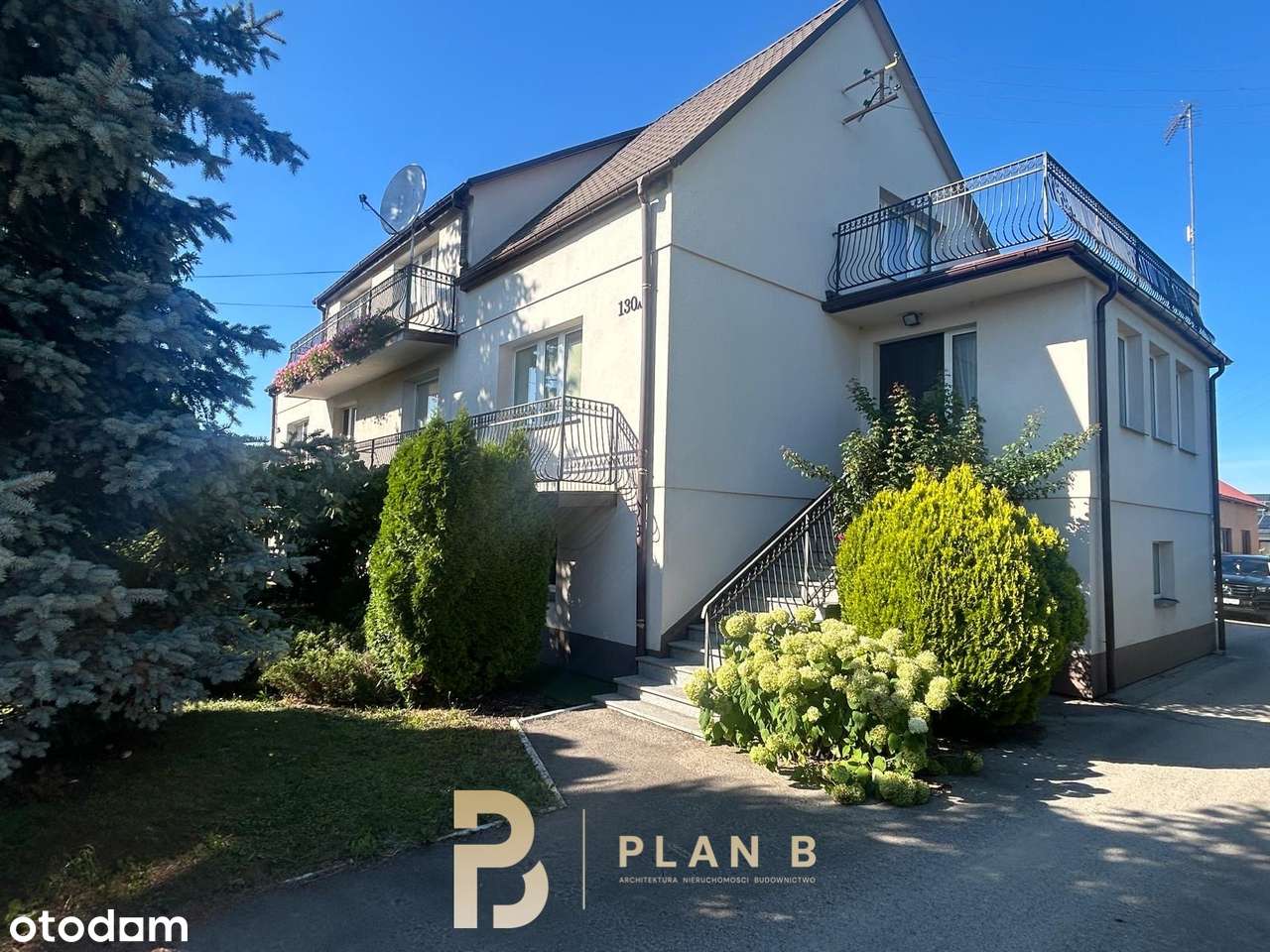 Dom w zabudowie bliźniaczej, Widowo-1