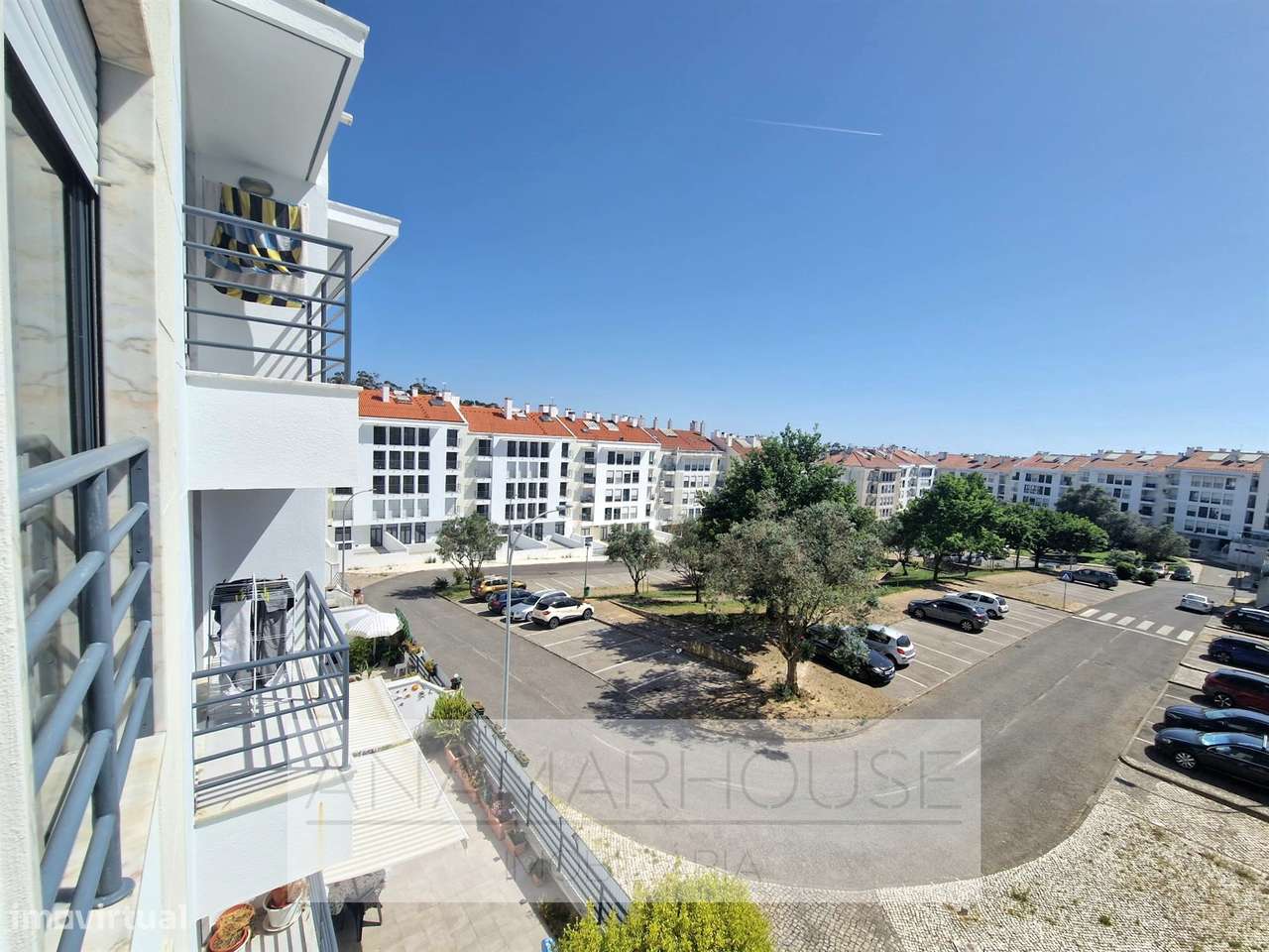 T2 com Box e Arrecadação na Urbanização Alto da Mira, Amadora-25