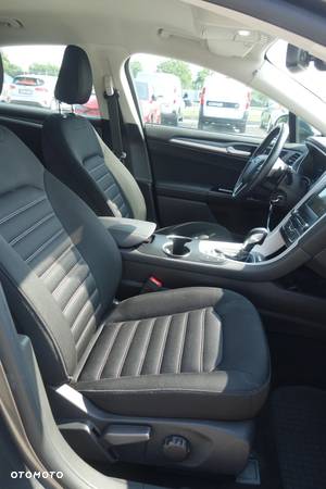 Ford Mondeo 2.0 TDCi Trend PowerShift - 28