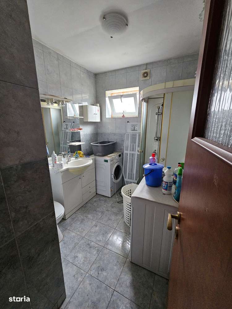 Casa aproape de Spitalul Județean-6