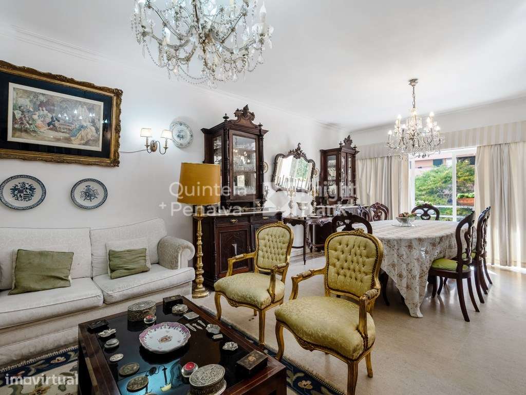 Apartamento T2 com varanda e garagem no Bairro do Rosário, Cascais - Grande imagem: 3/25