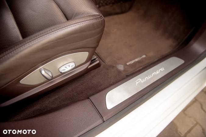 Porsche Panamera Diesel Platinum Edition - 37