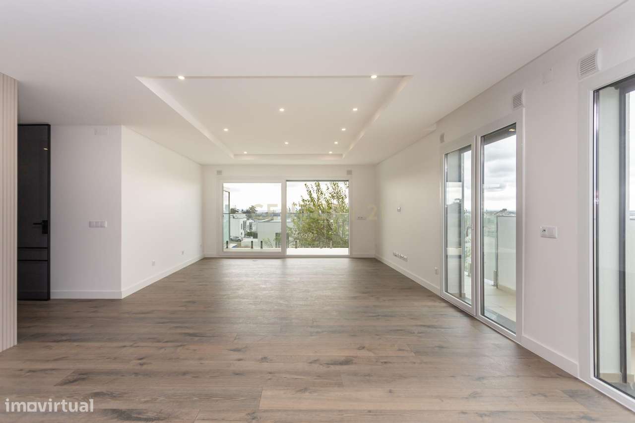 T3 de Luxo | 2.º Andar Direito | Varanda em L | Quinta do Desembargado-52
