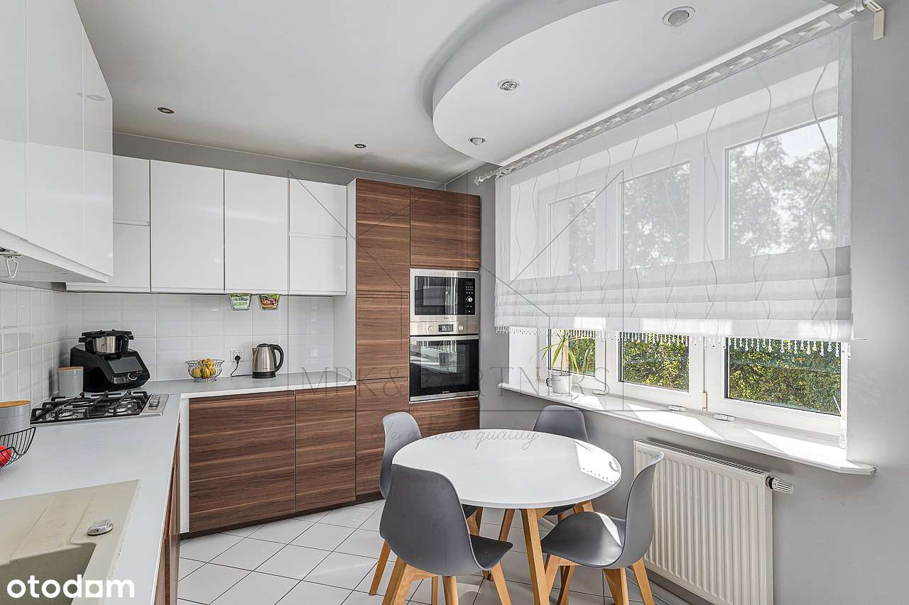 Przestronny, dwupoziomowy apartament 30 minut od centrum Warszawy!-3