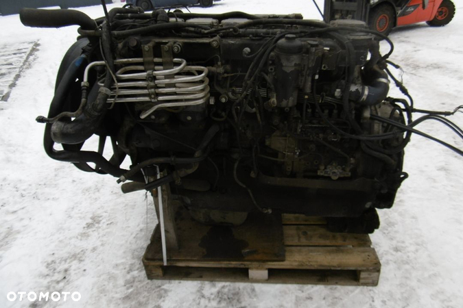 Silnik kompletny Man F2000  D2866 - 5