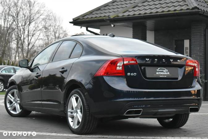 Volvo S60 D4 Drive-E Dynamic Edition (Momentum) - 15