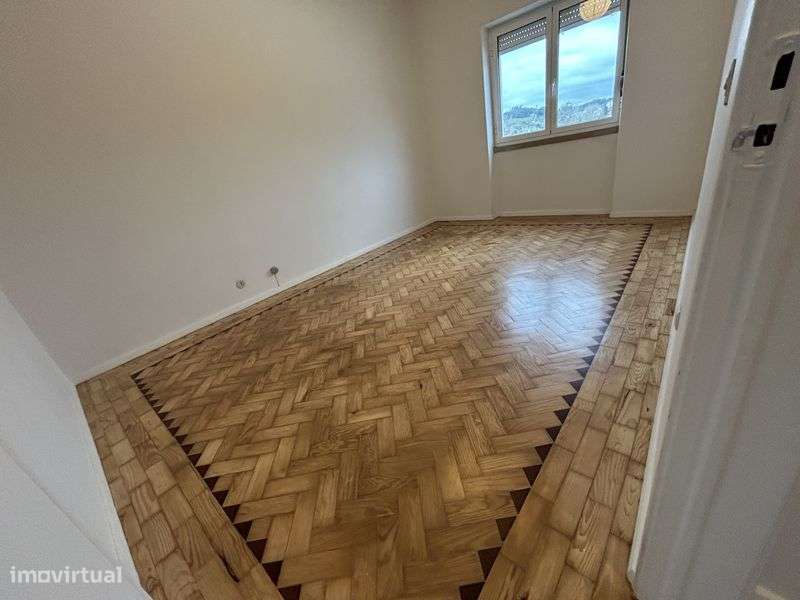 Arrenda T2 Alcobaca - Grande imagem: 5/12