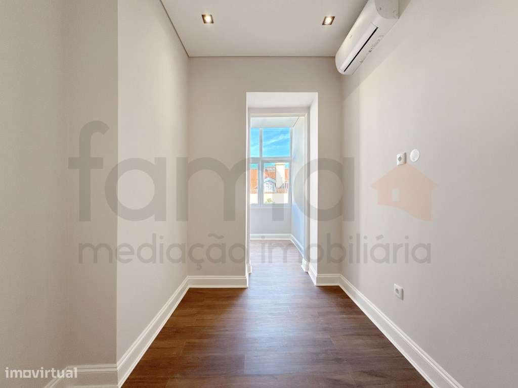 T3 Remodelado na Av. Almirante Reis-21