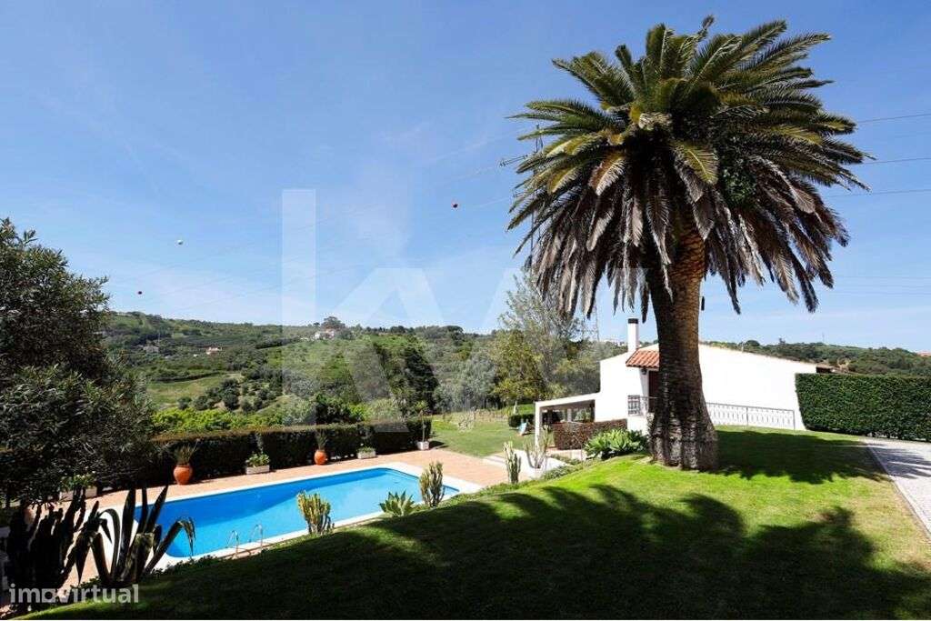 Magnífica Moradia T5 com Jardim e Piscina em Vila Franca de Xira - Grande imagem: 5/33