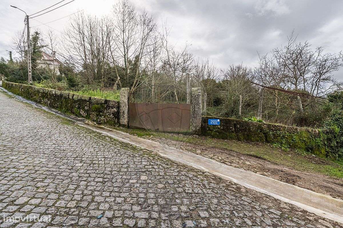 Terreno com 720m2 para construção moradia individual em Priscos, Braga - Grande imagem: 3/8