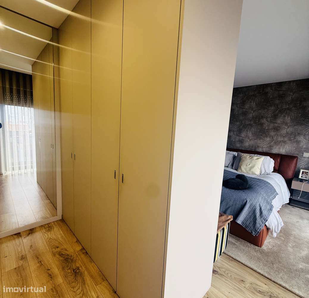 Moradia 3 frentes 200m praia-12