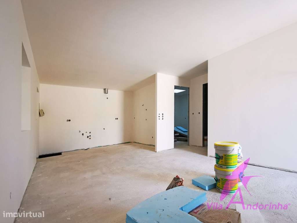 Moradia térrea T2 nova em Lanheses com logradouro - Grande imagem: 2/13