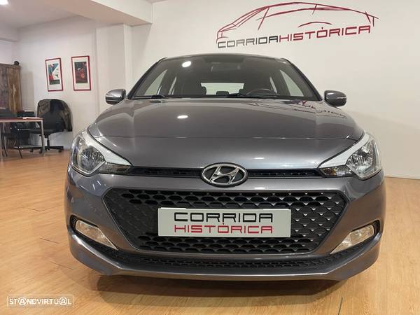 Hyundai i20 1.1 CRDi Urban - 4