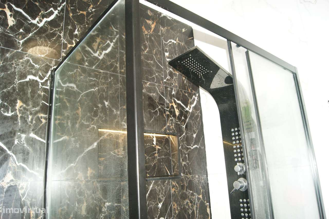 Moradia com 4 assoalhadas em ótimo estado.-14