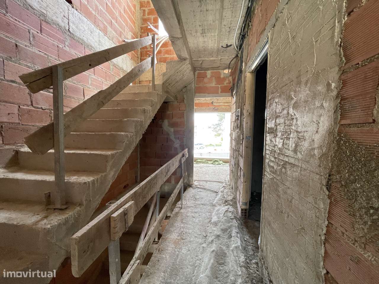 Moradia nova T3 logradouro Quinta do conde Sesimbra-10