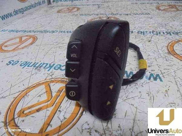 COMANDO VOLANTE TOYOTA COROLLA VERSO 2002 -8623013010 - 7