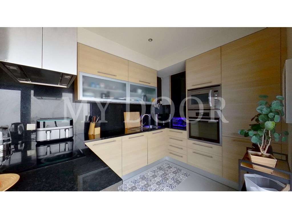 Loures - V4+1 Moradia c/ Piscina Privada - Varanda - Box + 2 parque...-23