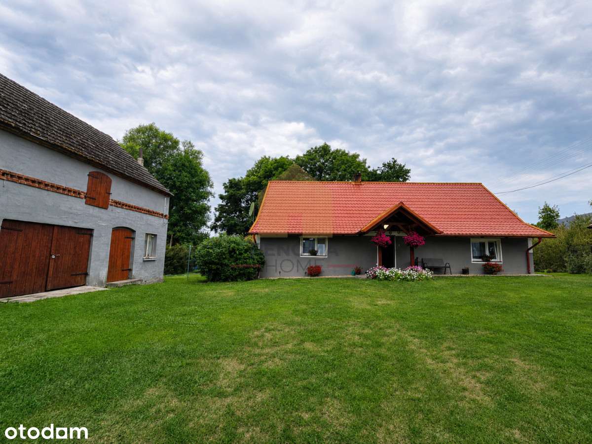 Dom 85 m² do zamieszkania, z działką i budynkami