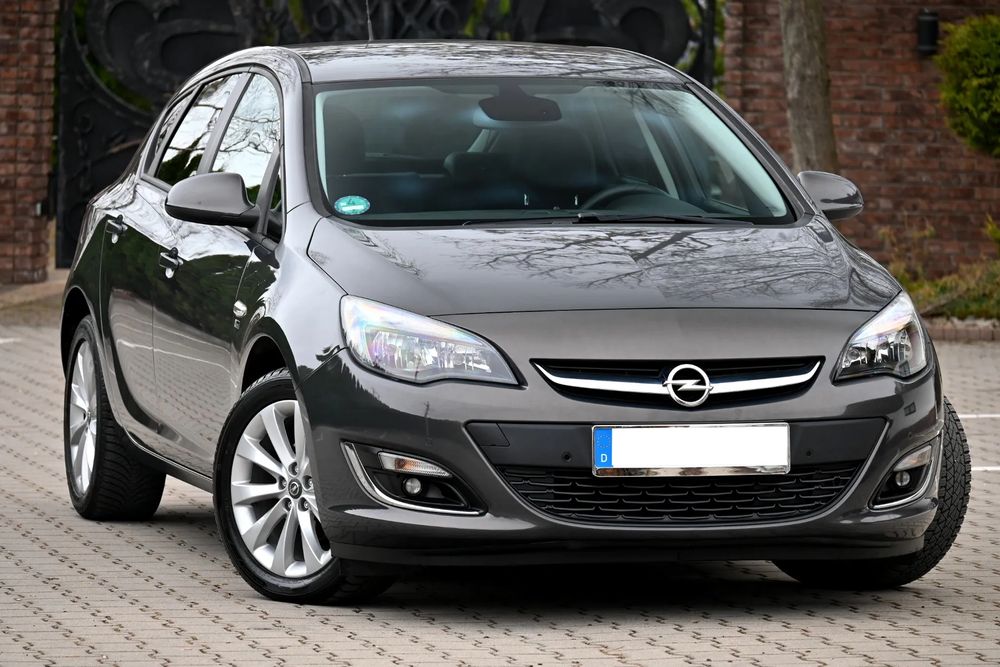 Opel Astra J 1.4 T Cosmo S&S 2012