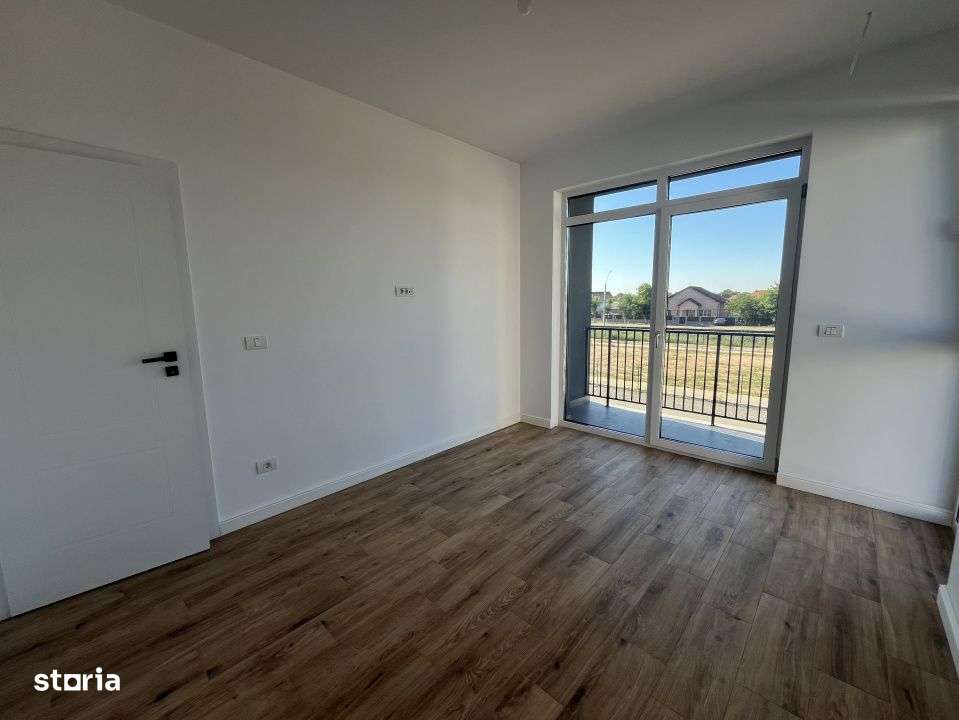 PROPRIETAR, DECOMANDAT, 2 BALCOANE-7