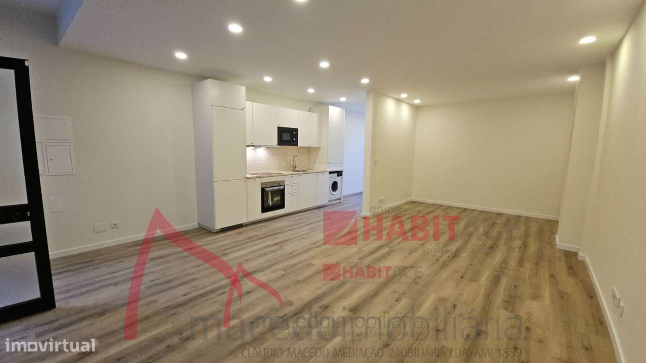Apartamento T1+ escritório em S. Vicente - Grande imagem: 5/14