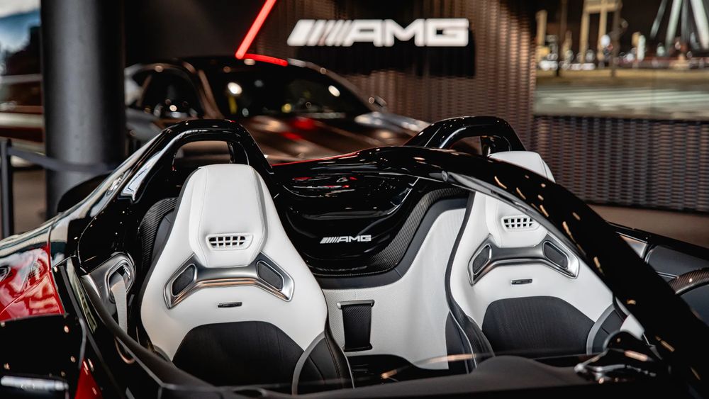 AMG PureSpeed, 1 z 250 szt., 4.0 V8 Biturbo, 585 KM, 800NM