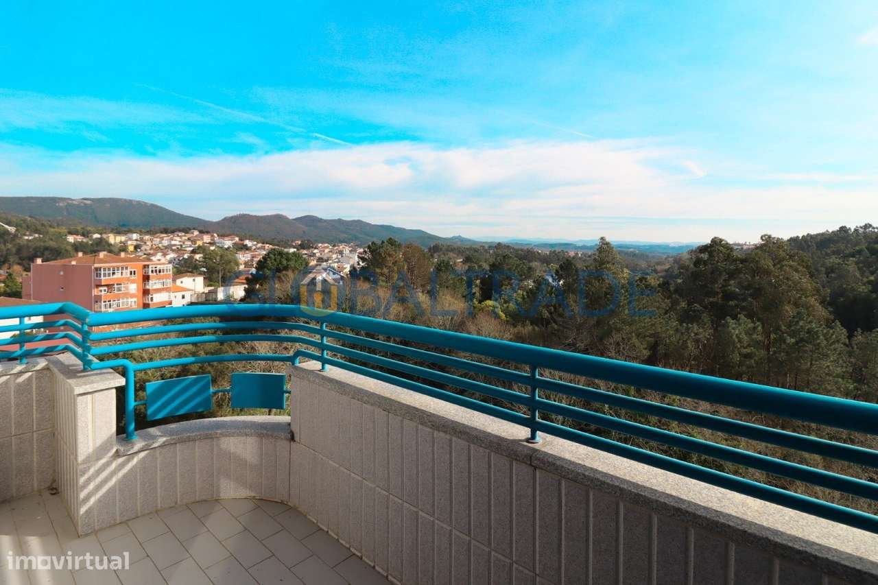 Apartamento T2 no centro de São Pedro da Cova-4