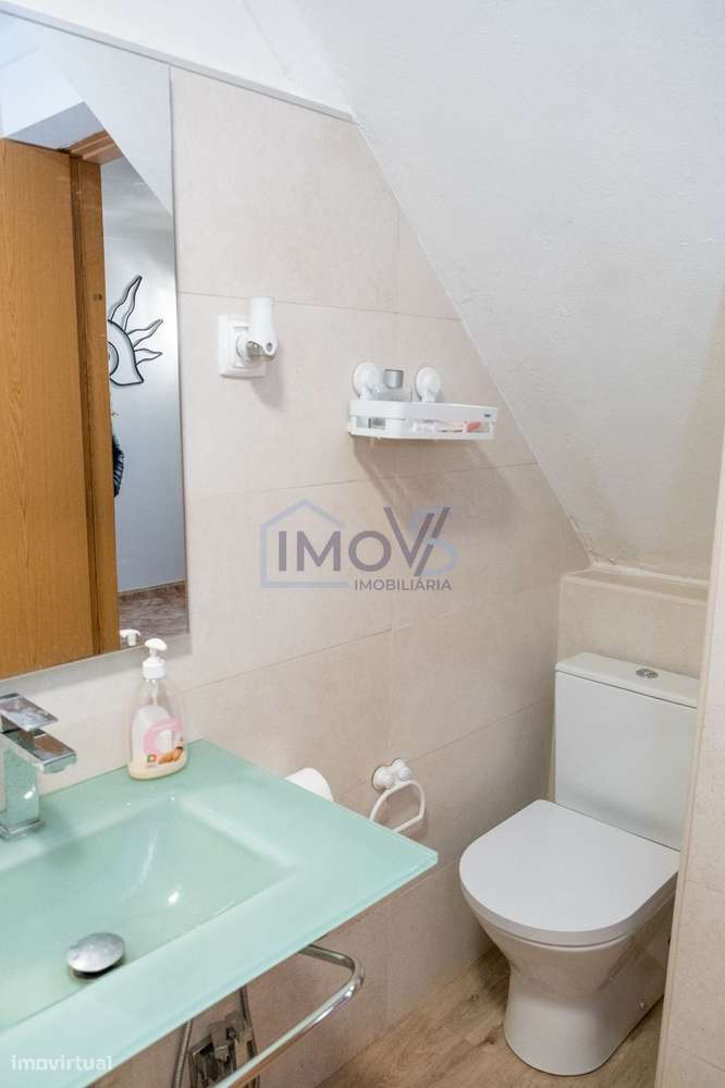 Propriedade com 2 Habitações, Anexo e Poço – Oportunidade Única em Fer-17