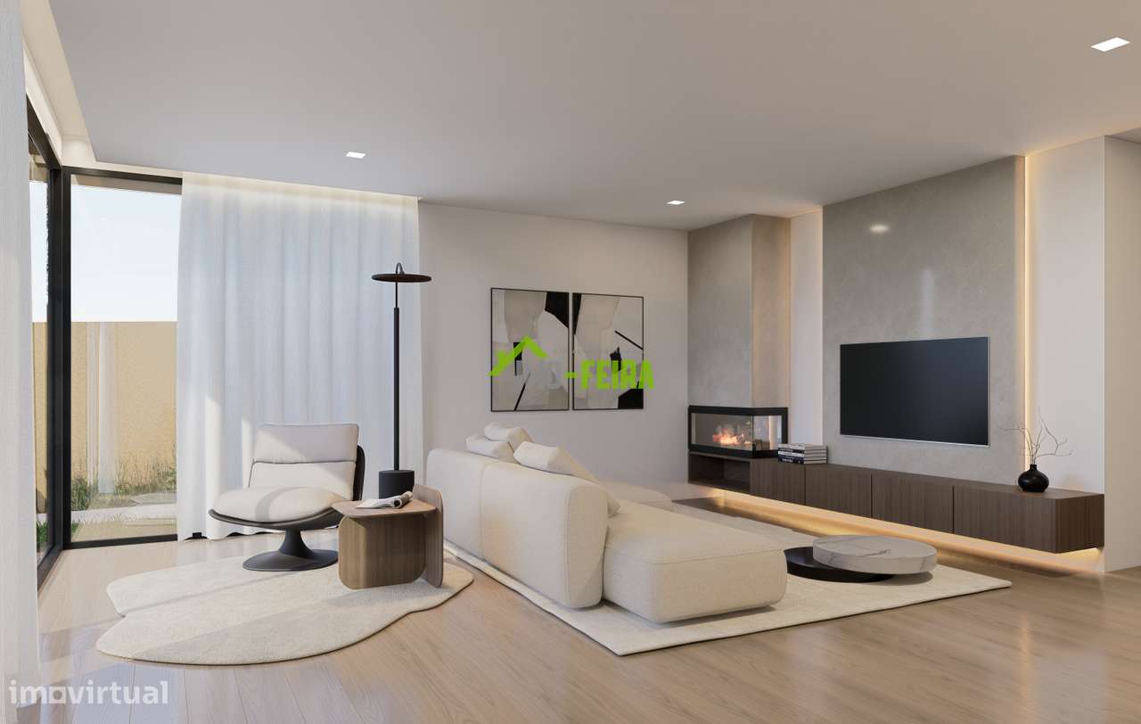 Moradia T3 com jardim e garagem em Fornos-15