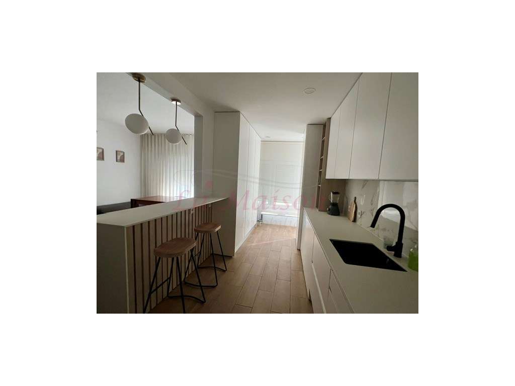Apartamento T2 para Arrendamento no Infantado