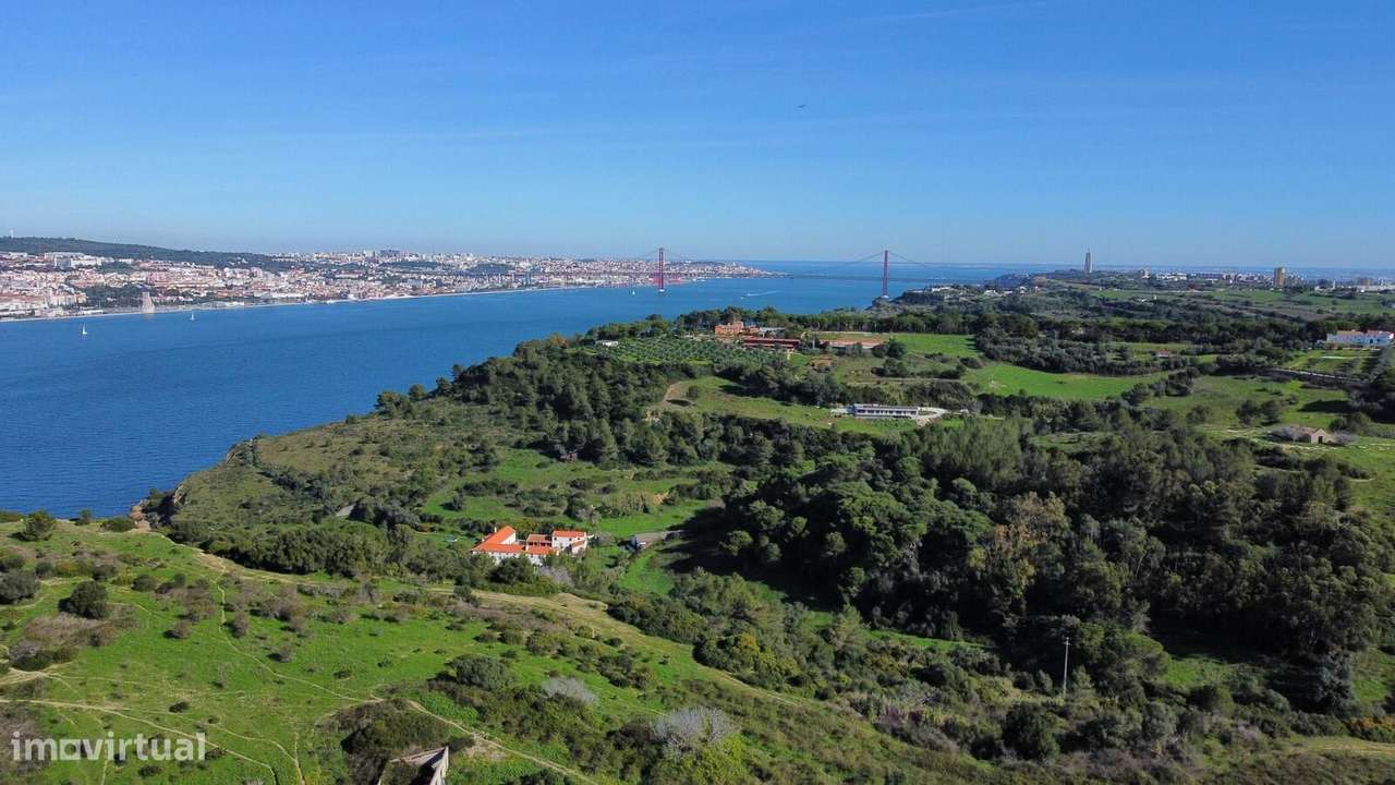 Moradia Isolada T5 com jardim, Trafaria, Almada - Grande imagem: 2/60