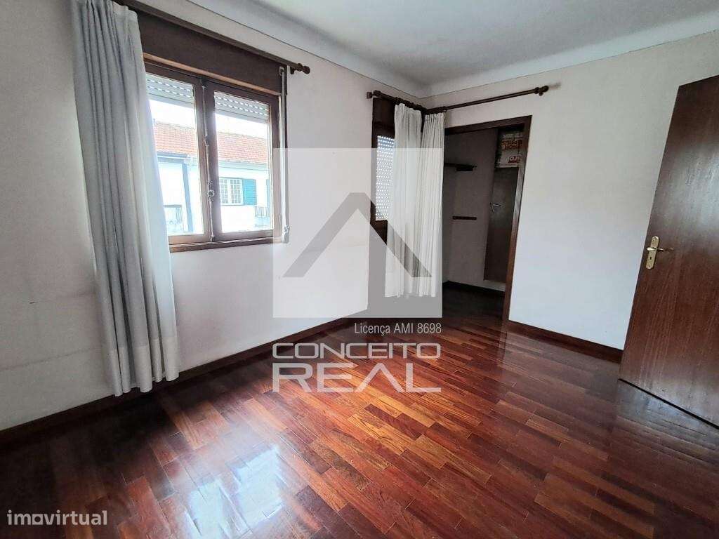 Moradia - Centro de Rio Tinto - T3 - 3 Frentes-21