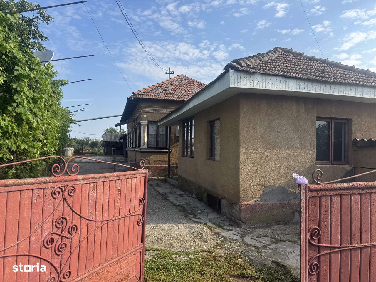 Casa traditionala, 4 cam + Anexe, 2500 mp.teren, D=15 ml. Milcov -Ulmi - Imagine principală: 4/9