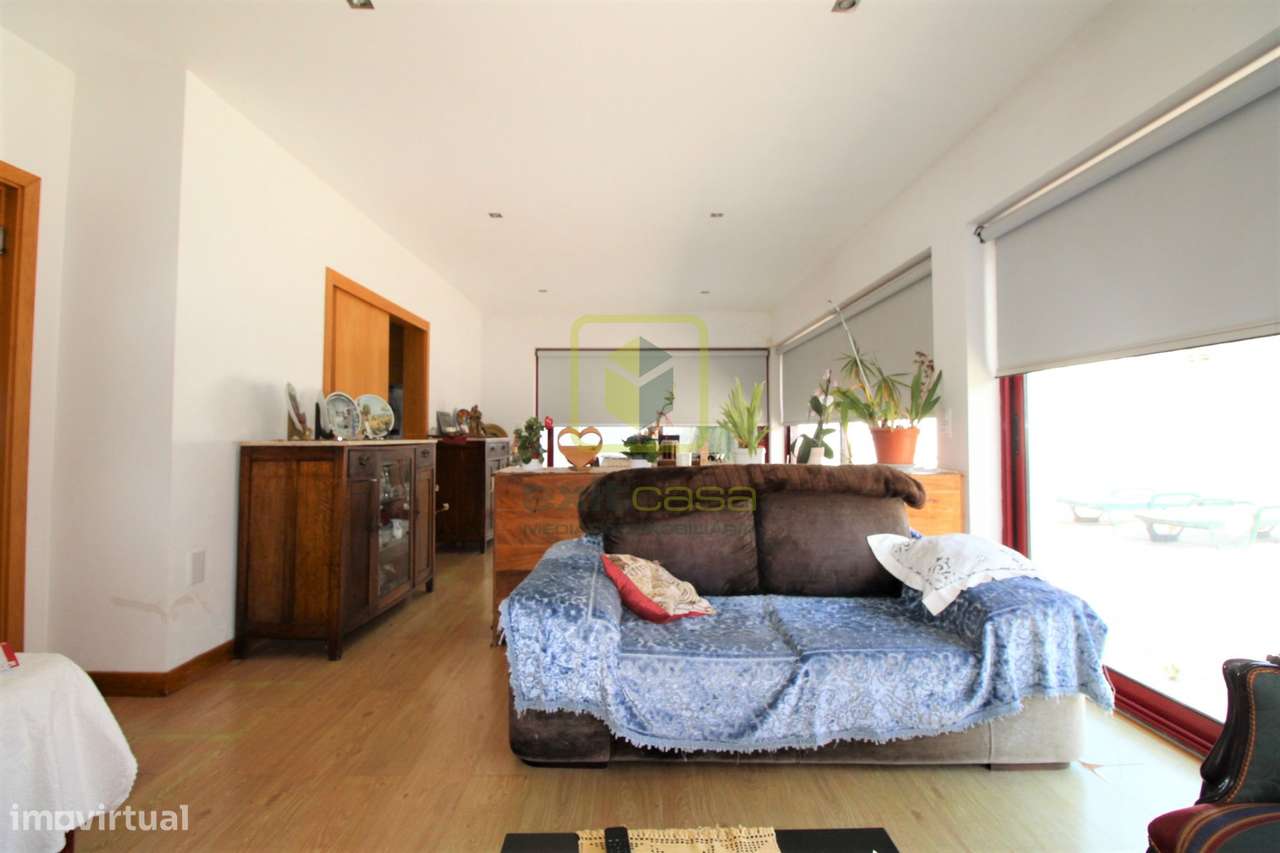 Moradia T4 - Grande imagem: 5/23