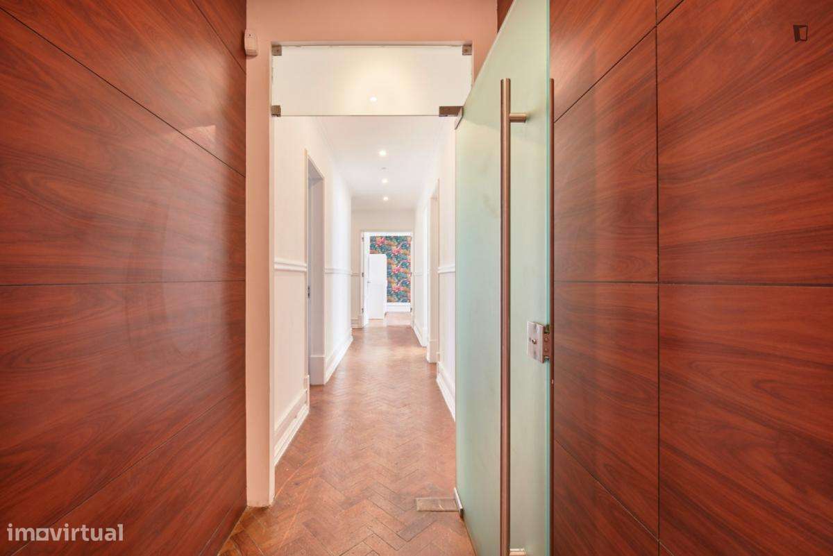 Quarto - localizado em Marquês de Pombal Lisbon - Grande imagem: 5/10