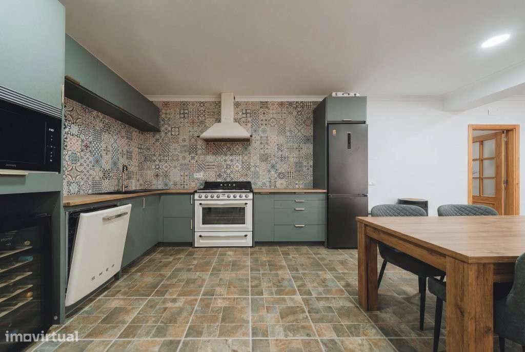 Moradia T7 isolada, com 5 suítes e vistas deslumbrantes-34