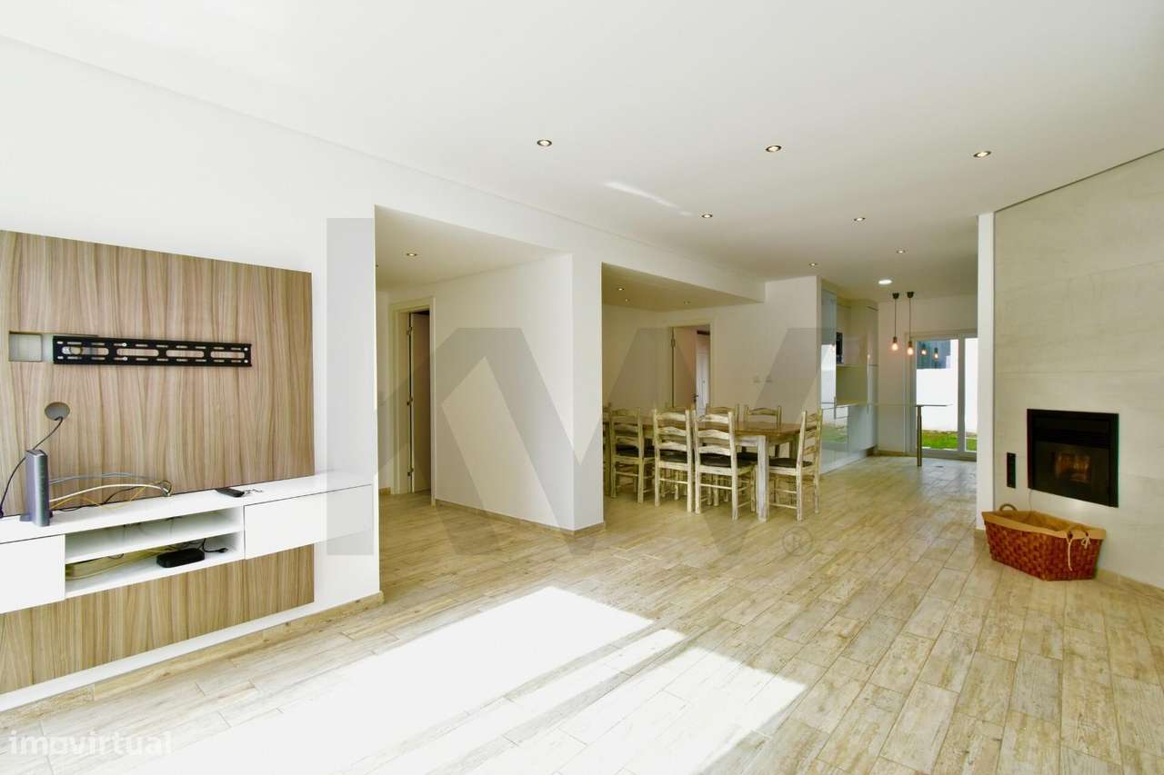 Arrendamento R/C moradia T1 + 2 suites -  com Piscina e Jardim - S. Jo - Grande imagem: 4/30